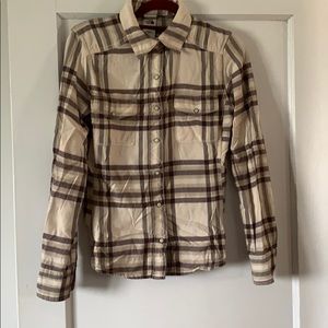 Flannel shirt with snap buttons